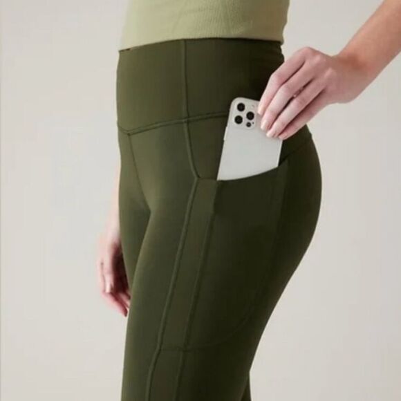 Athleta Ultimate Stash Tight - Picture 2 of 10